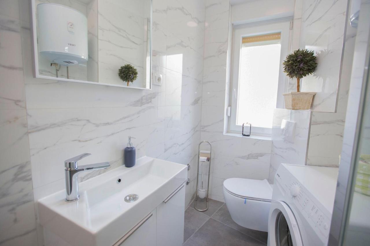 Triple A Apartment Split Ngoại thất bức ảnh
